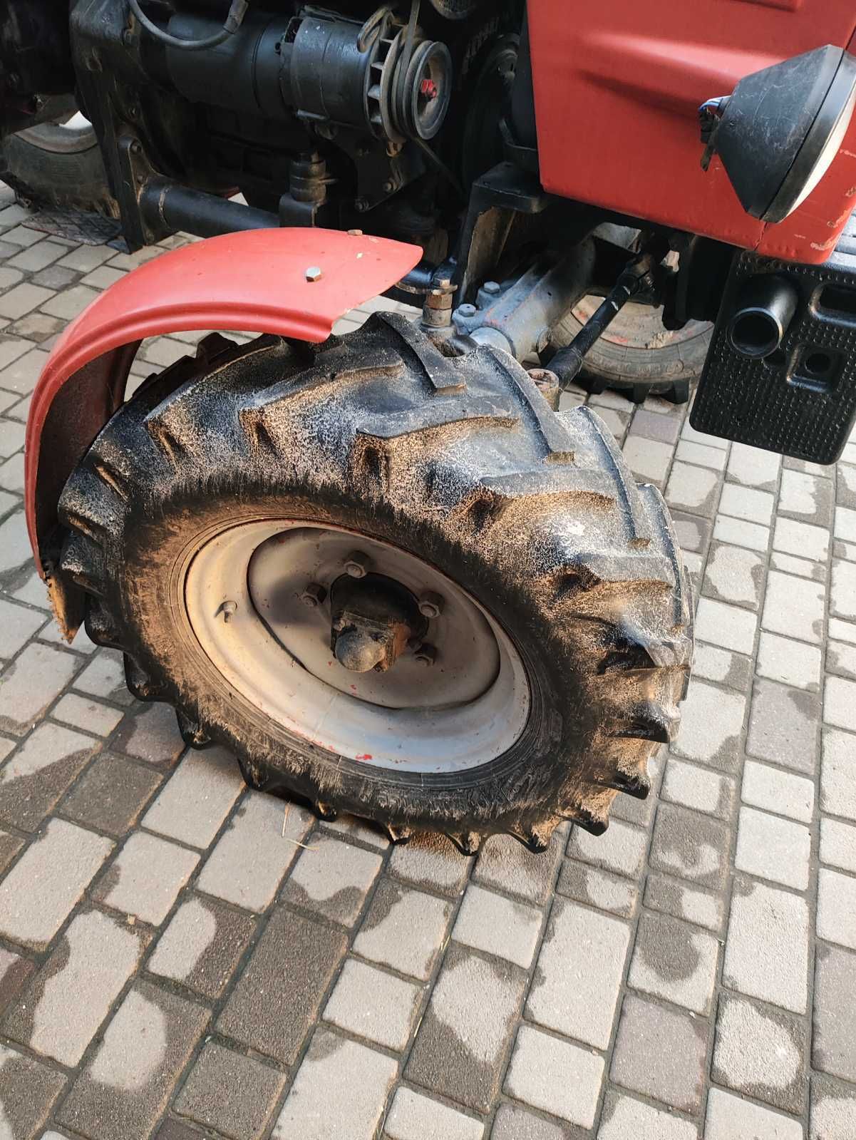 Продам трактор Т25