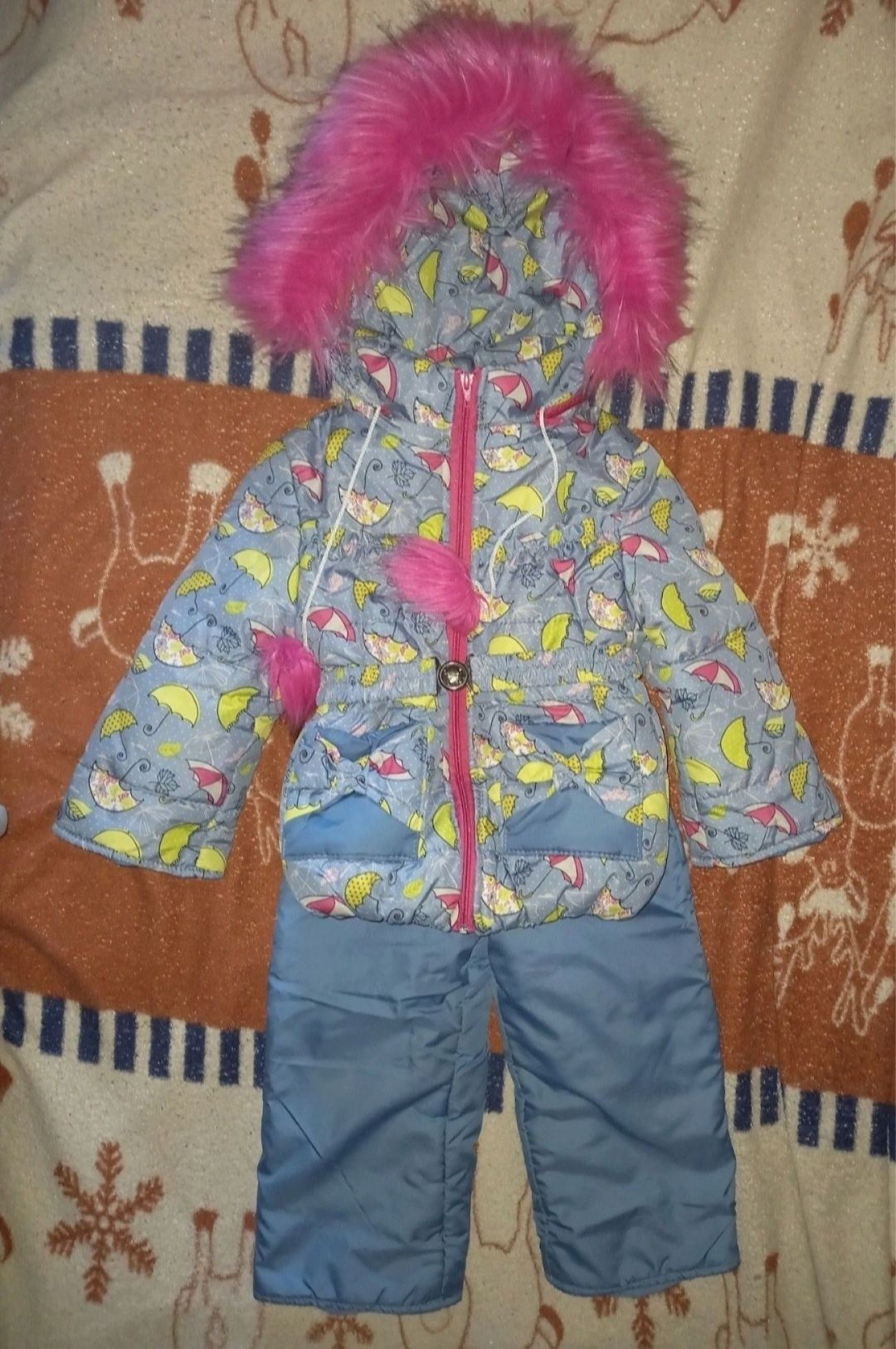 Зимний костюм на девочку.