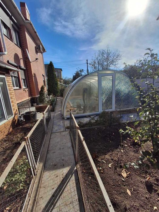 (13) Продам добротний компактний будинок у Великодолинському