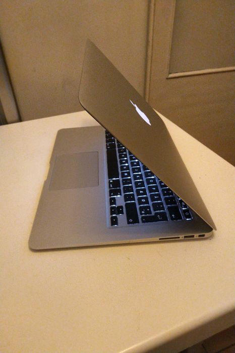 Macbook Air A1466 intel i5 8GB 128SSD 2017r.