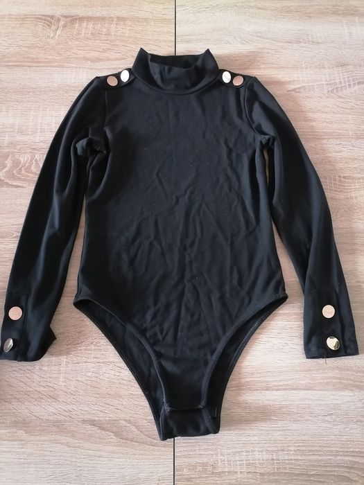 Eleganckie czarne body golf guziki Xs