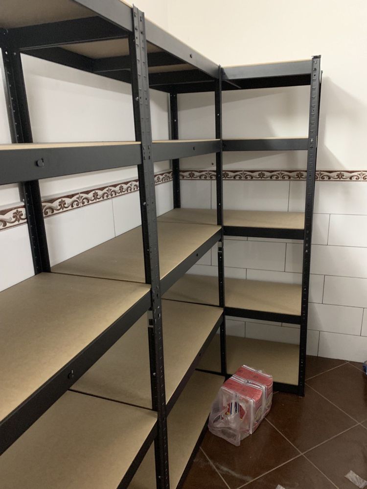 Стелаж металевий полиці регулюються , також під замовленя