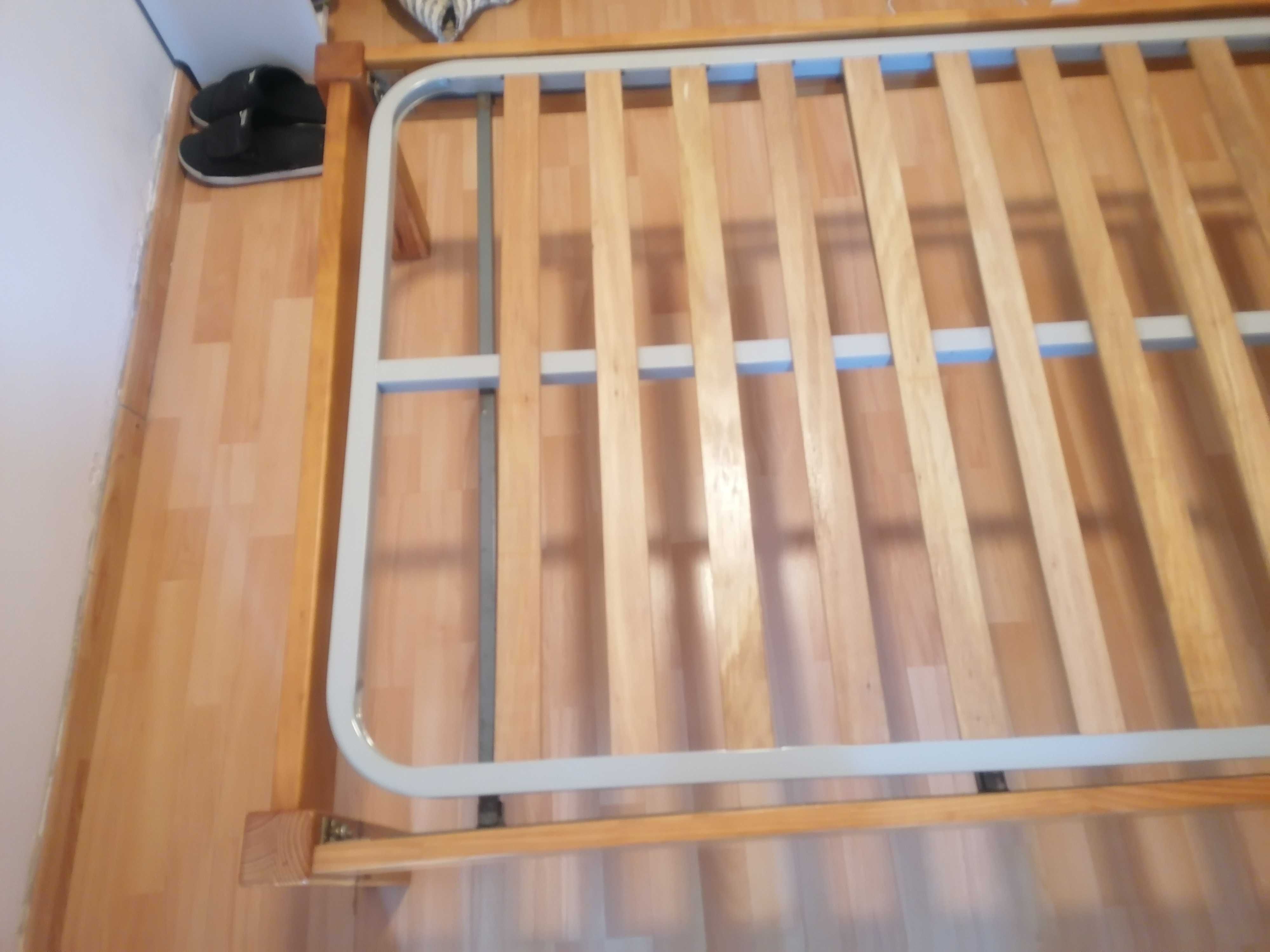 Cama de solteiro com colchão
