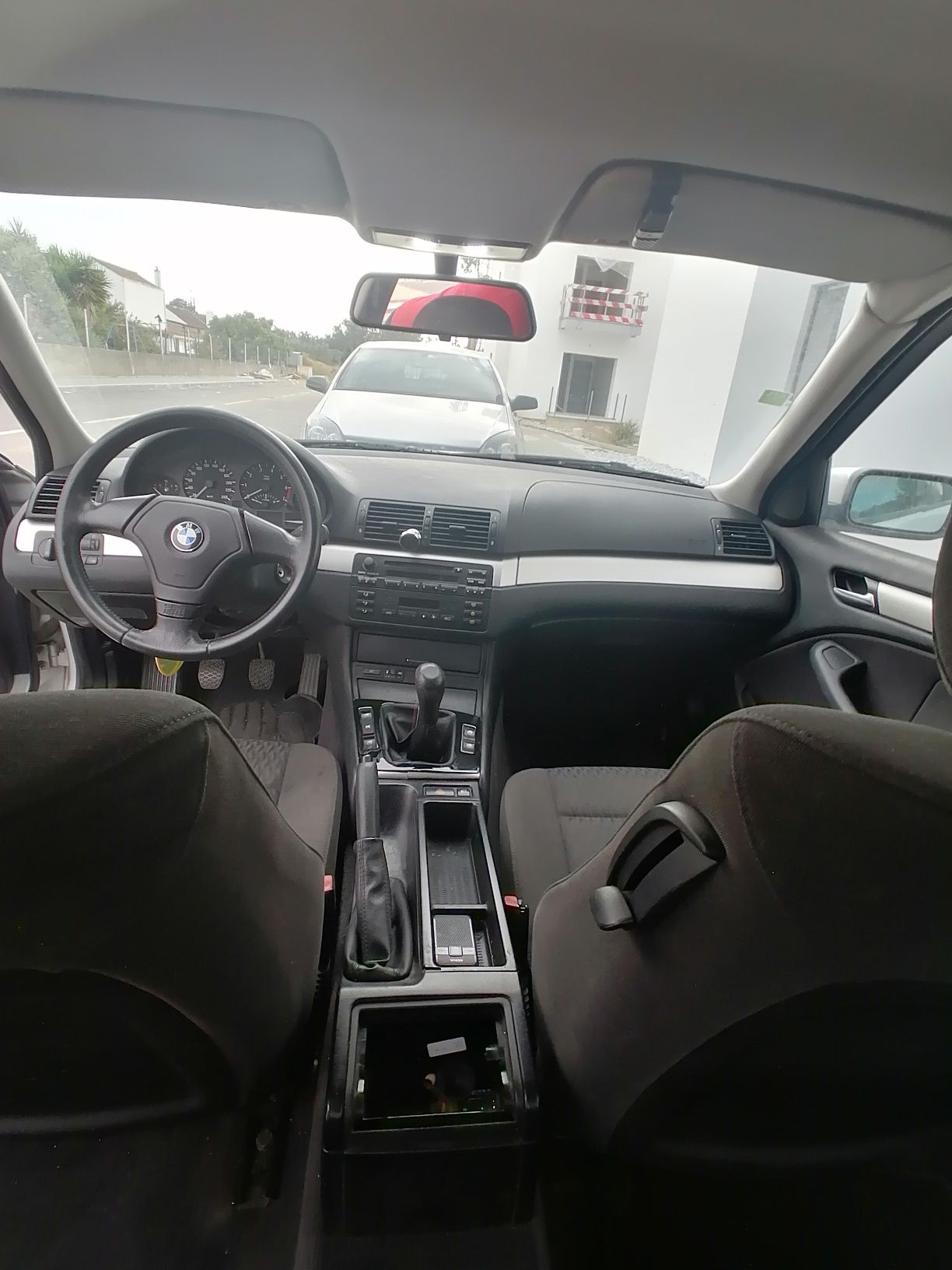 Vendo  bmw E 46.