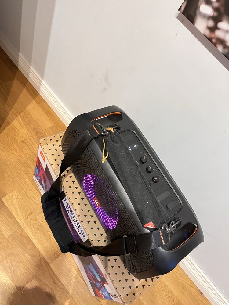 Jbl partybox on the go