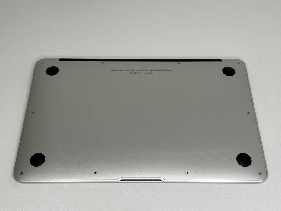 MacBook Air 11 (A1465) - 2012 - i5/8GB/256GB - faktura VAT 23%