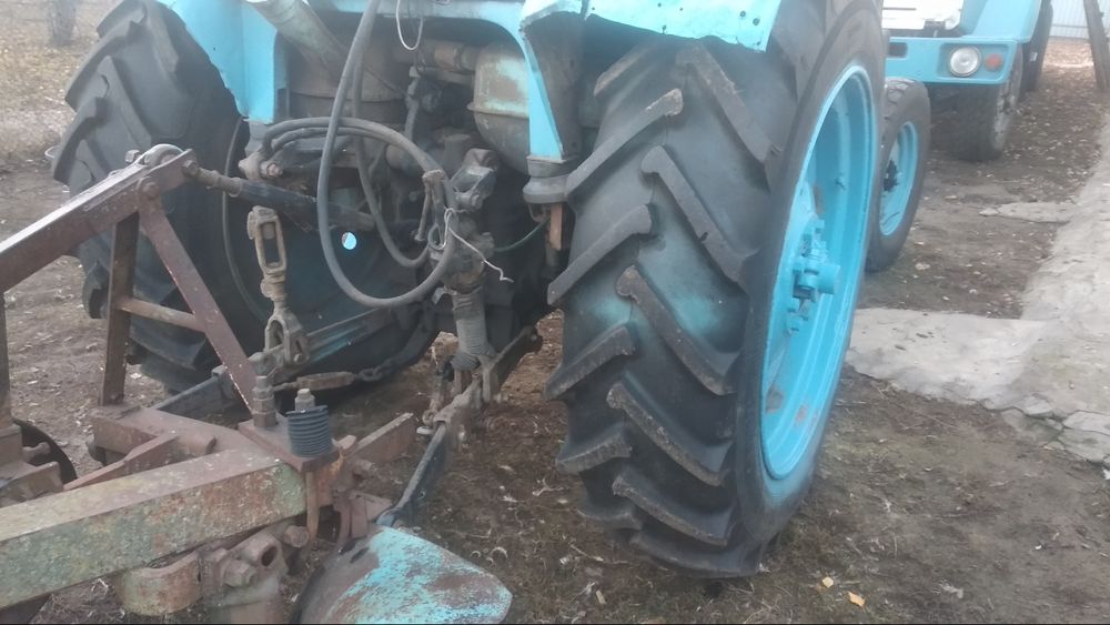 Трактор ТЗ80 в хорошому  стані
