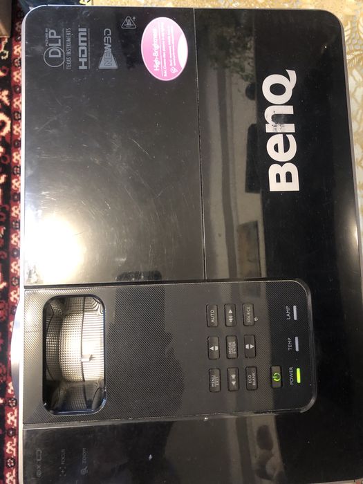 Продам Проектор модель Beng MH 740 FullHD в робочему стані