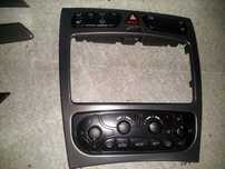Consola mercedes w203