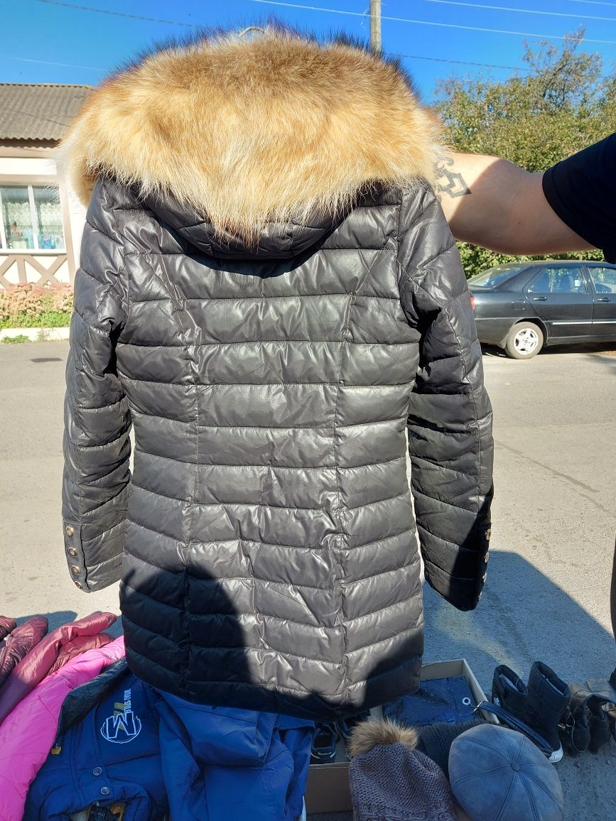 Зимова курточка 46р  М