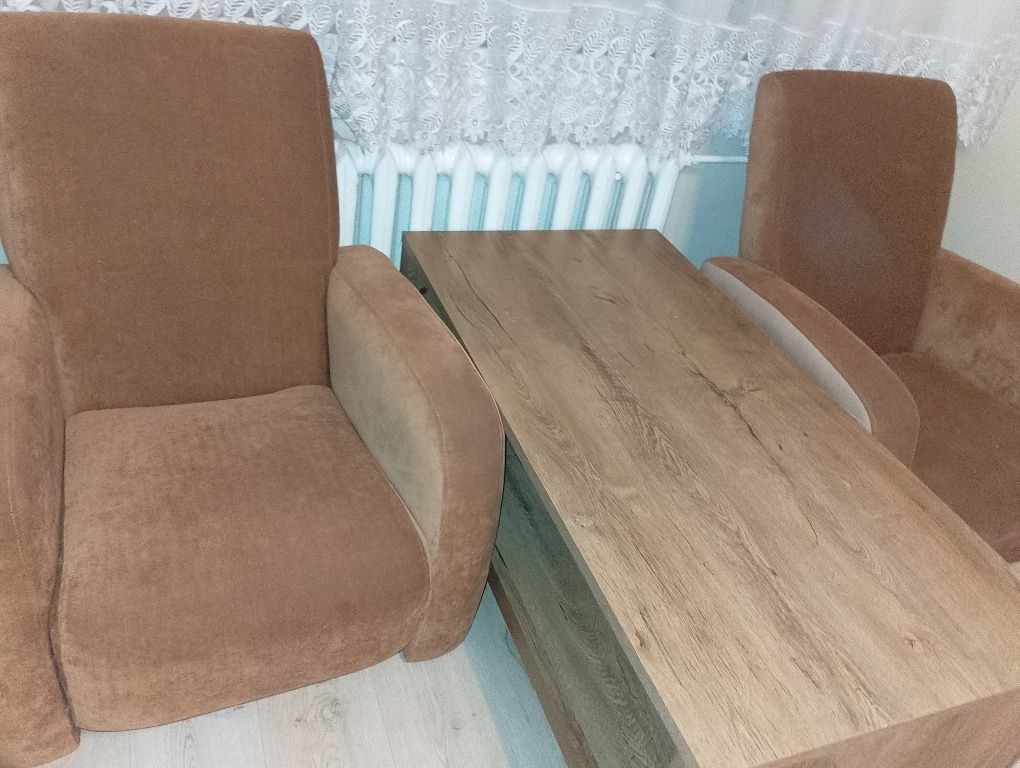 Komplet  Kanapa + dwa fotele.