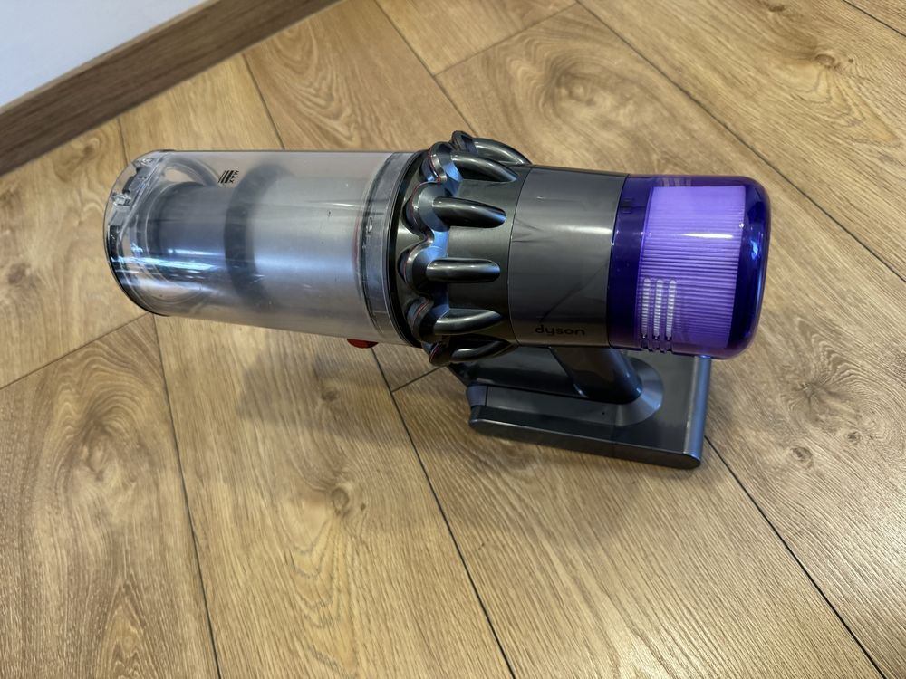 Dyson V11 odkurzacz pionowy bezworkowy