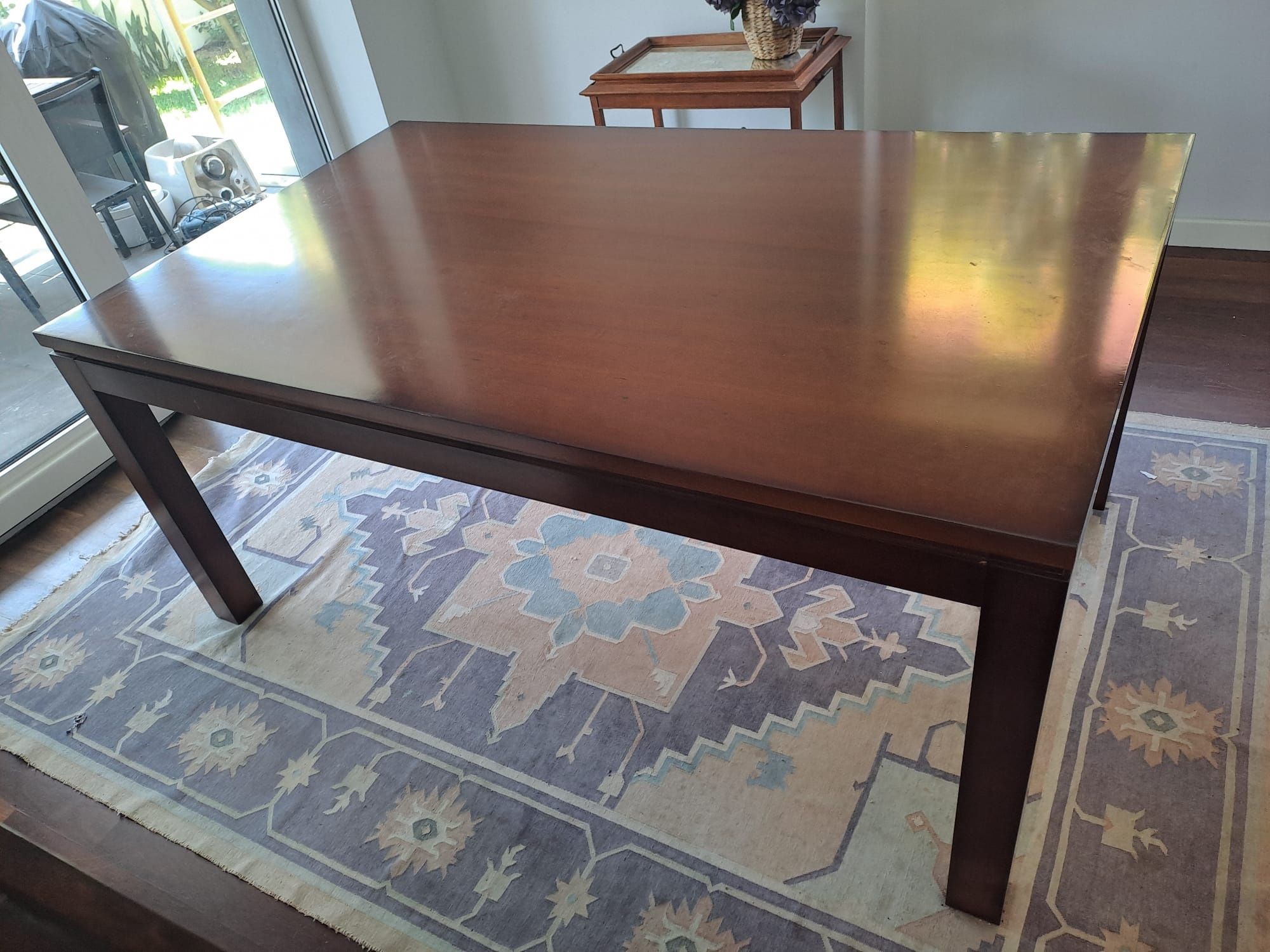 Mesa em cerejeira