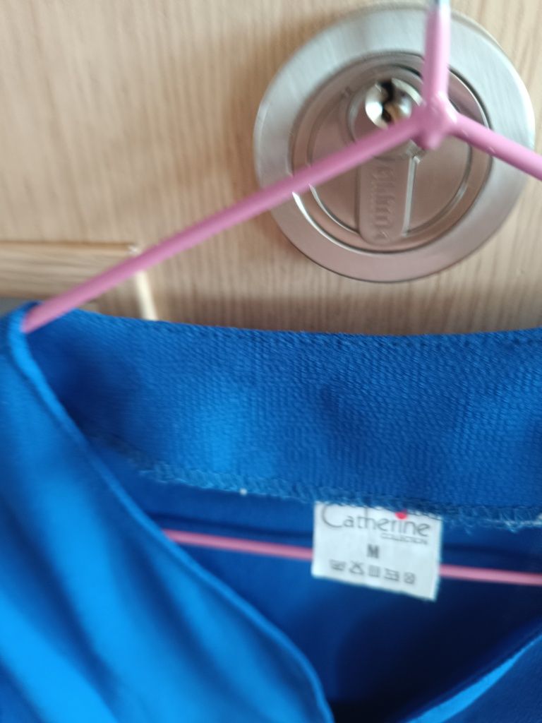 Niebieska marynarka żakiet