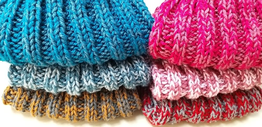 Gorros feitos à mão.