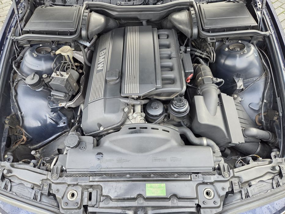 BMW E39 520i (nacional) (1 único dono) (todo original) 165000kms