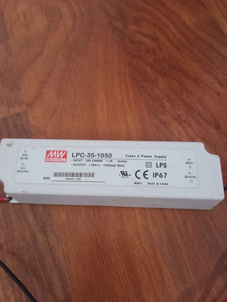Блок живлення  LPC-35-1050