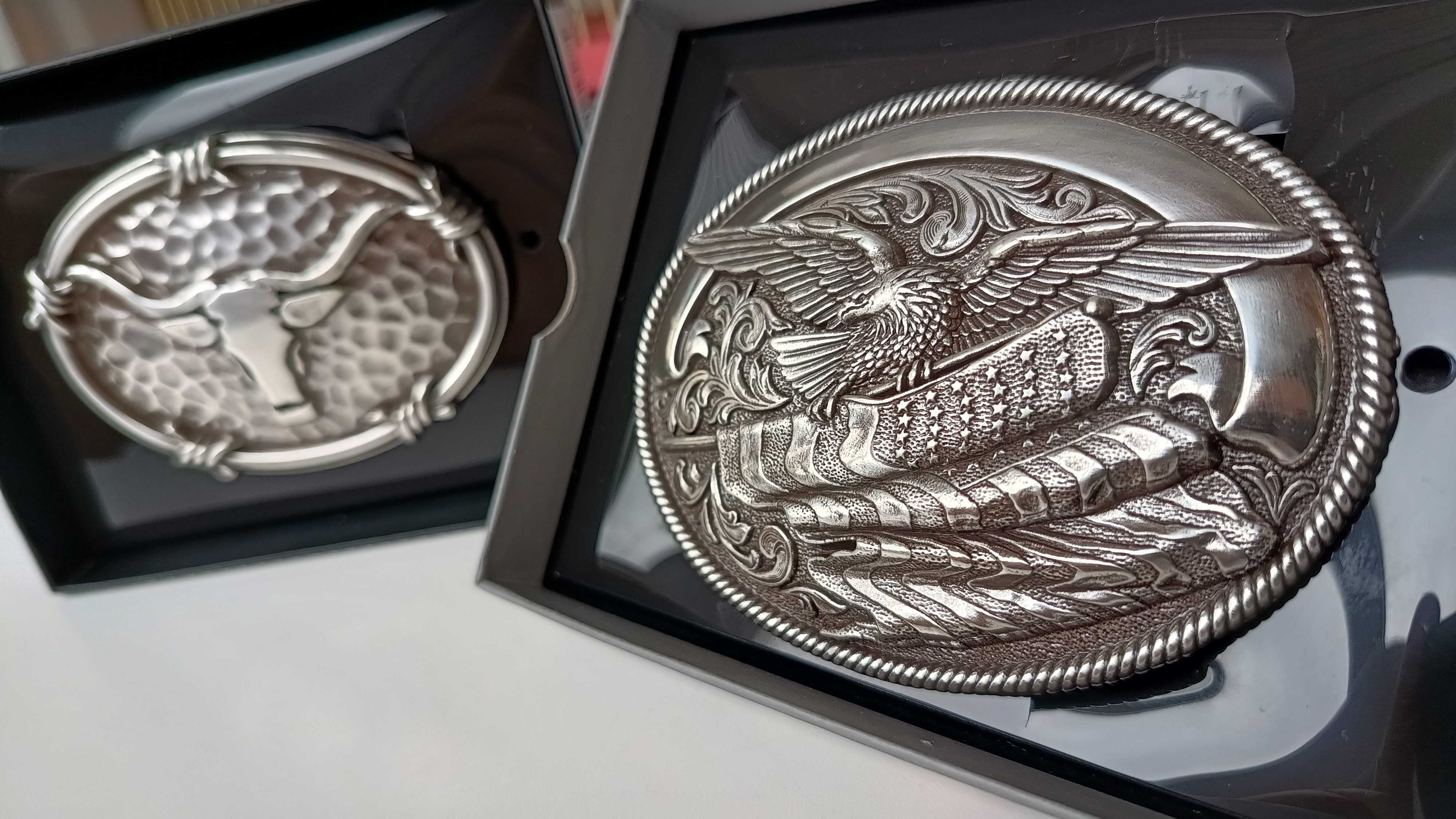 Пряжка на ремеінь Nocona "Silver Eagle With American Flag " нова USA