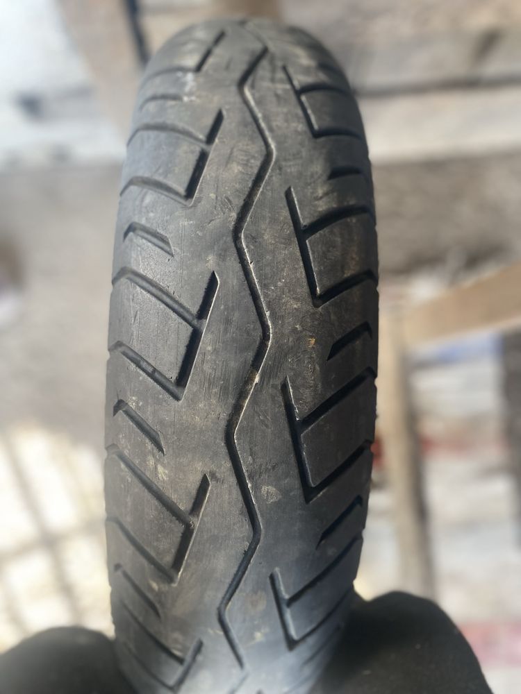 Продам б/у резину BRIDGESTONE BATLAX BT45R