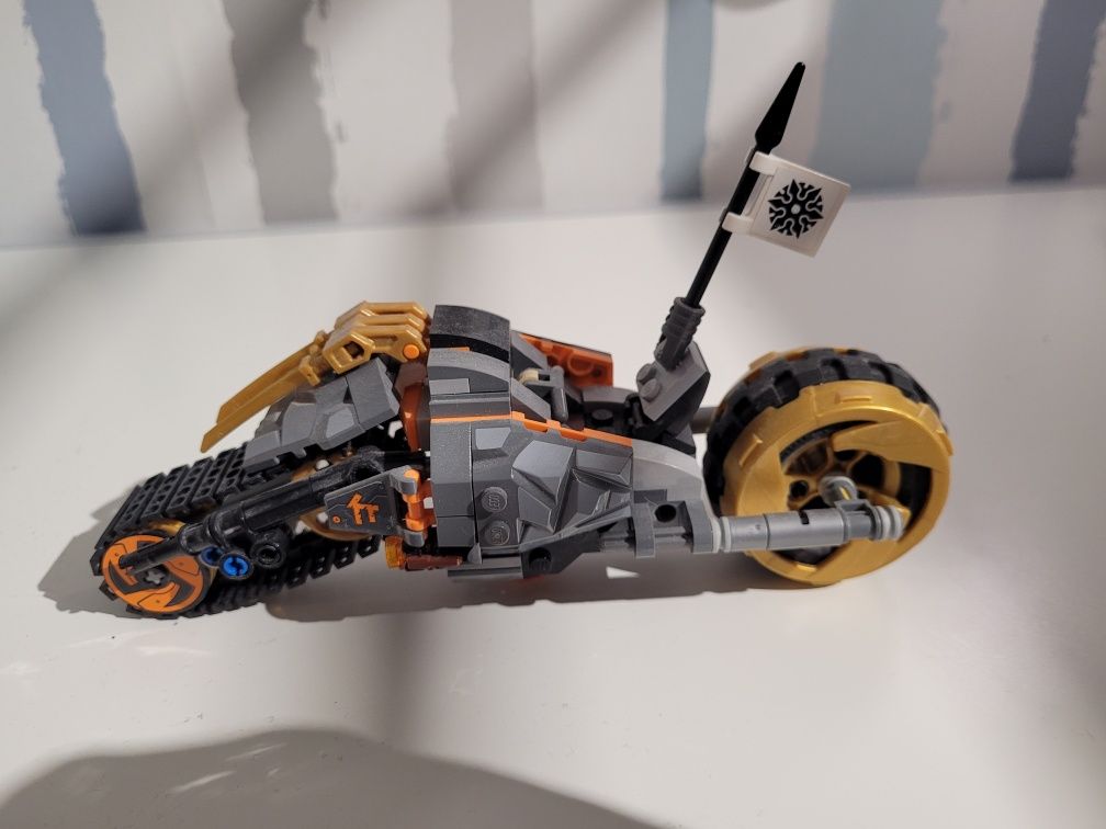Lego Ninjago motor Cola