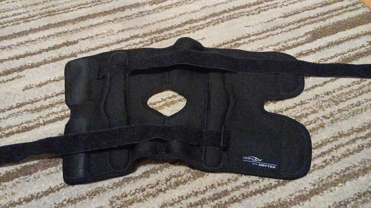 Stabilizator kolana Sport Hinged Knee Wraparound DONJOY XL