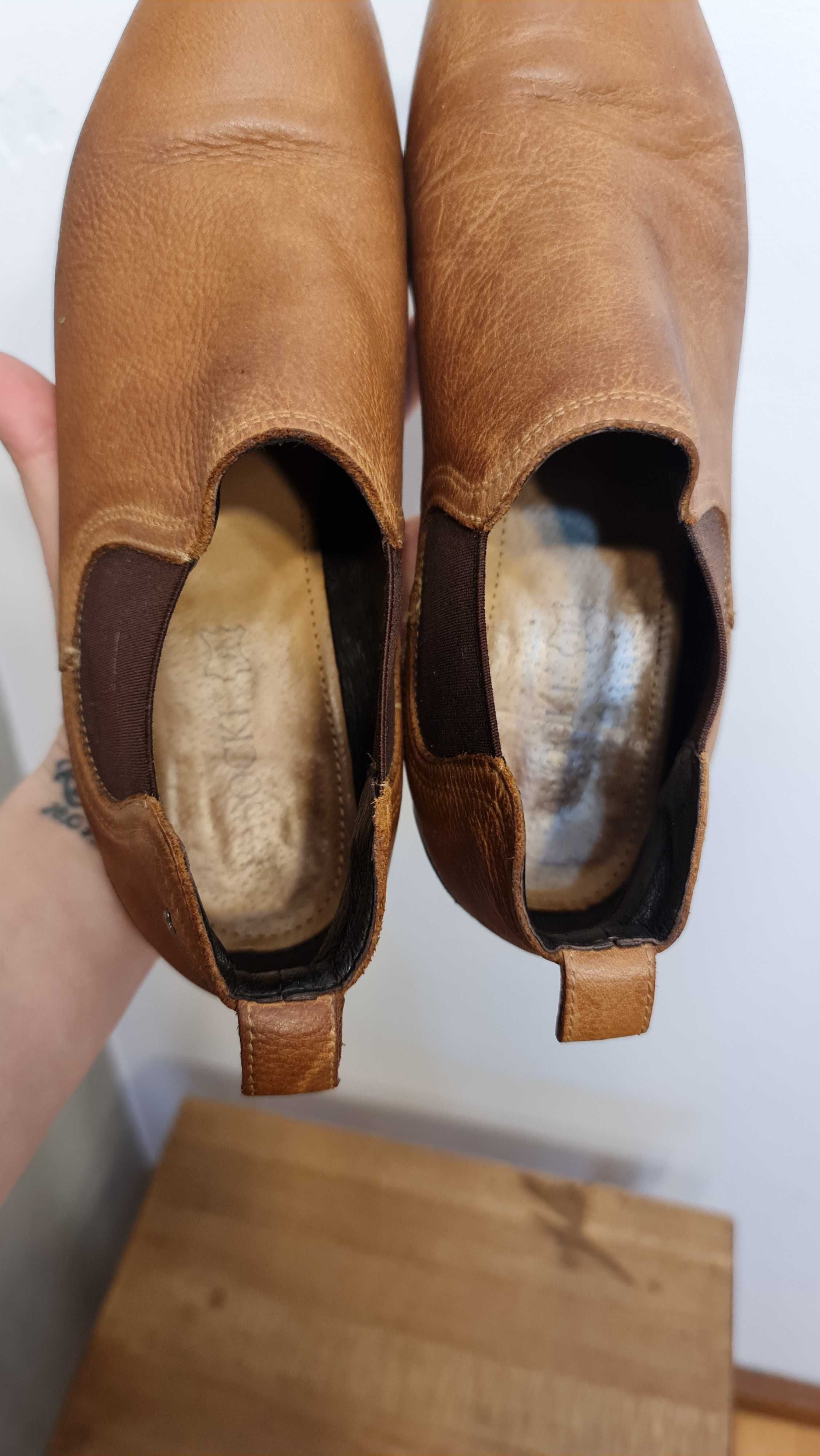 Skórzane kamelowe Botki Lasocki rozmiar 39