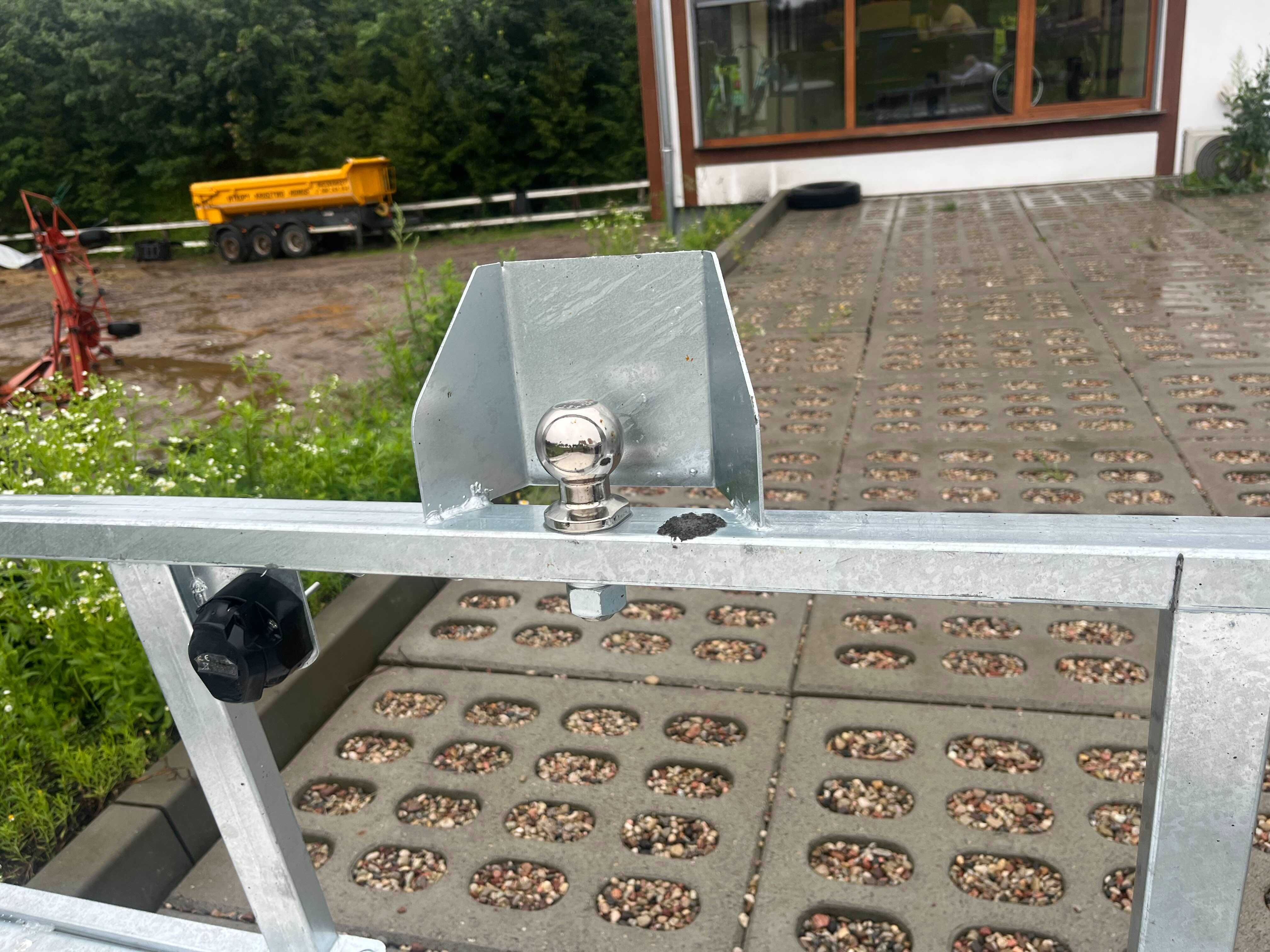 Sprzedam zabudowę samochodową do przewozu pojazdów