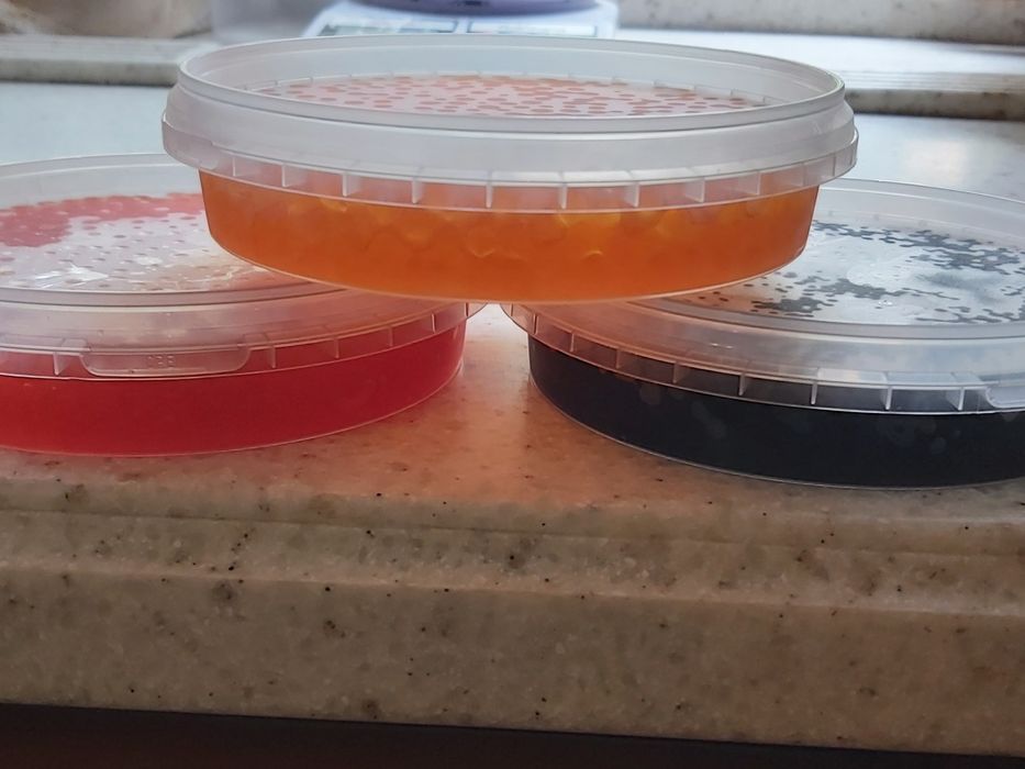 Ікра горбуші, кети та веслонос Икра красная