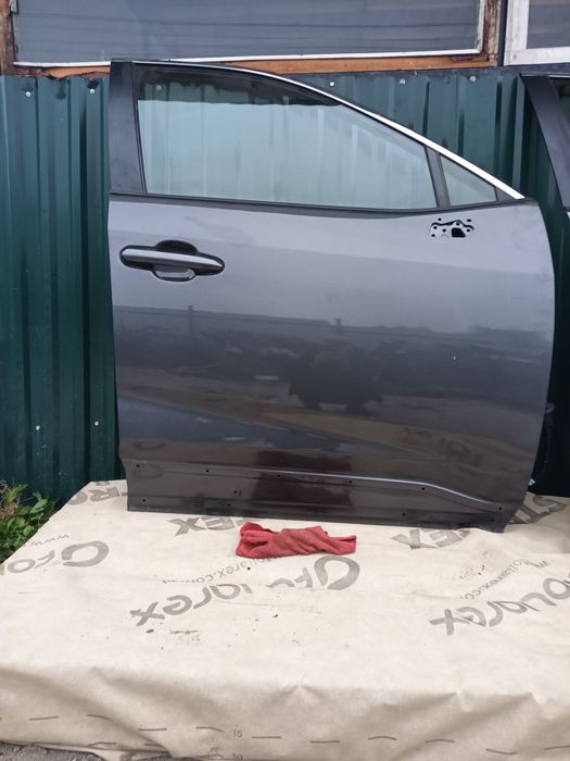 Дверка передня права Rav4