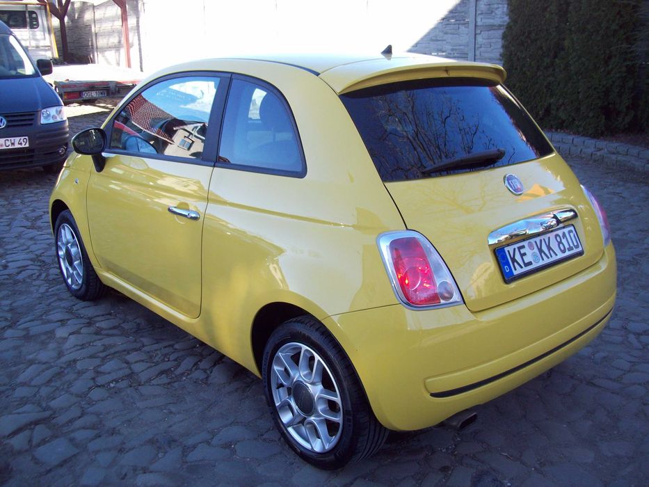 FIAT 500 1,4/6 biegowy/stan b.dobry /klimatyzacja