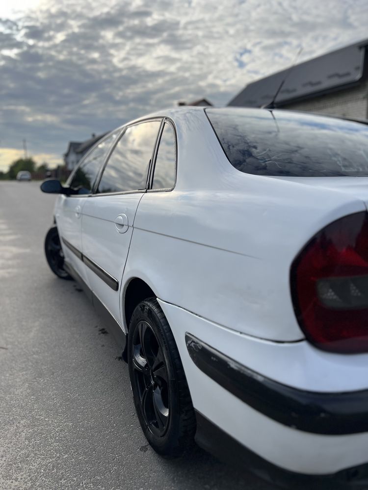 Citroen c5 2.0.   .