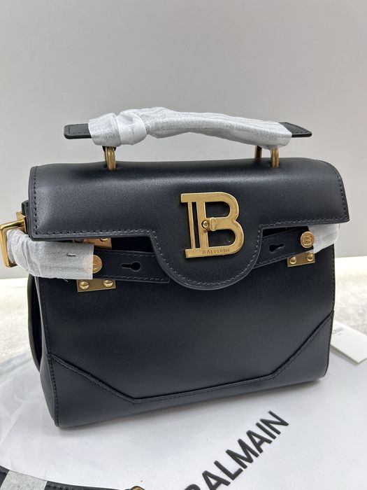 Сумочка в стилі Balmain