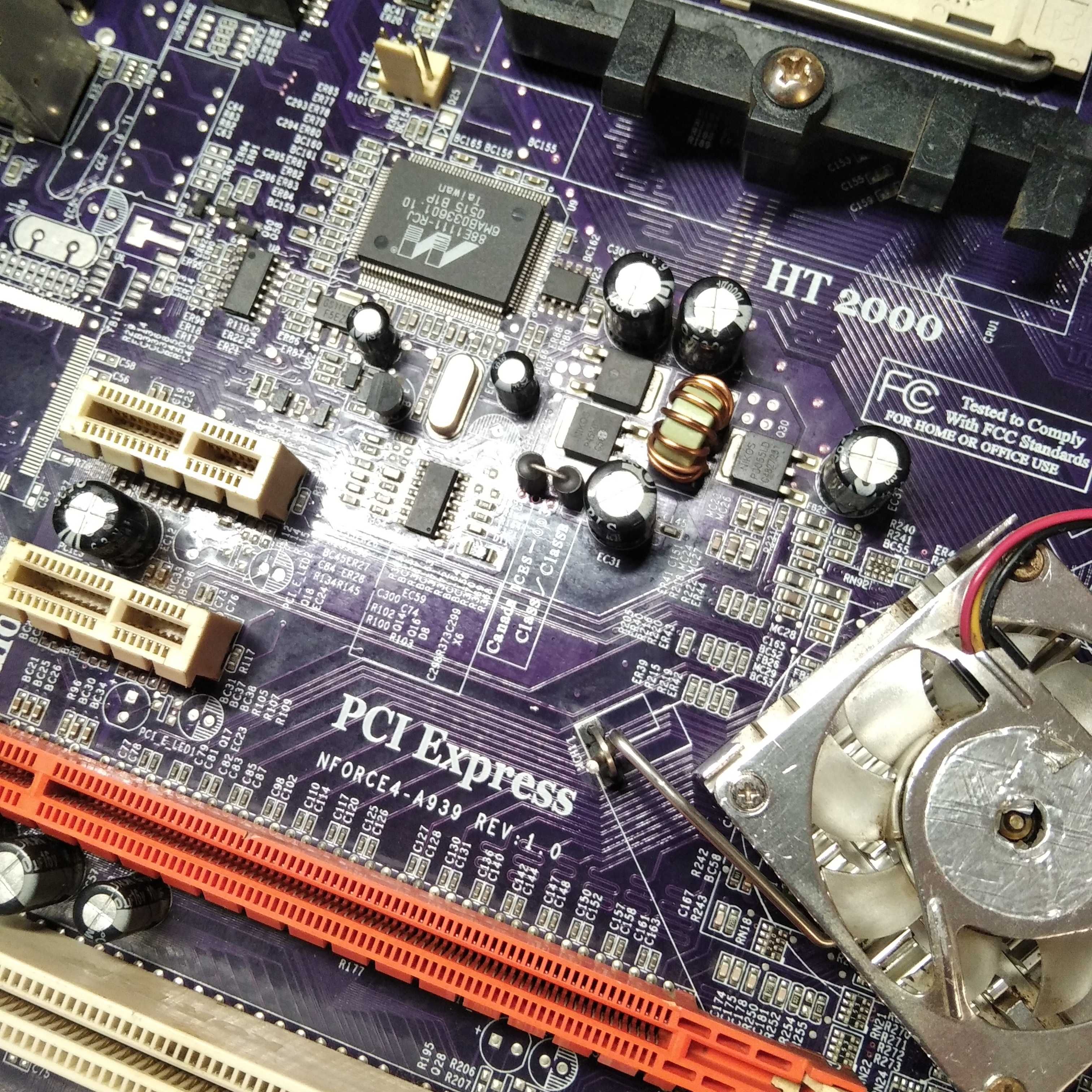 Материнські плати socket:AM2 939 DDR2 DDR1