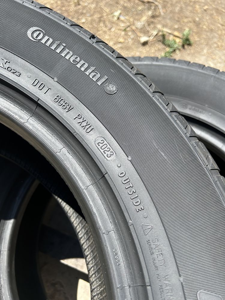 215/65R16 Continental Cross Contact LX 2шт 2023рік
