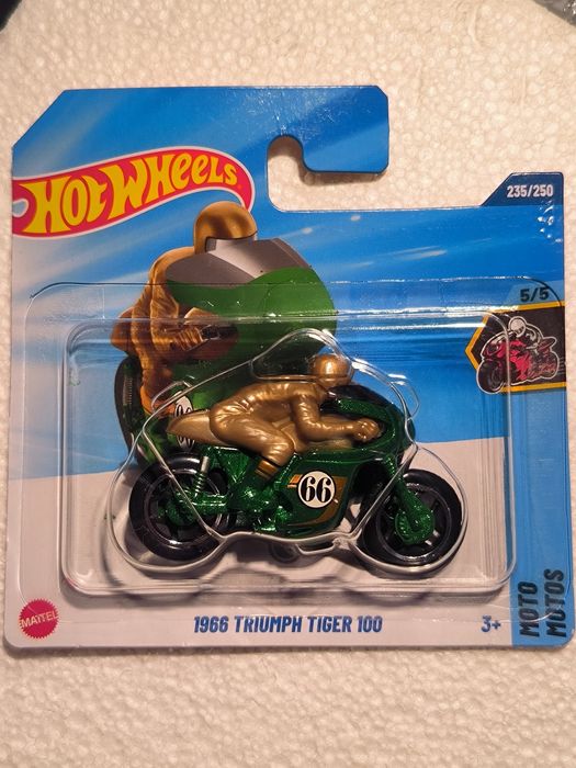 Hot Wheels TH - 3,50 € cada