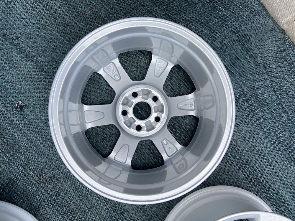 Диски тойота, toyota r17 7j et45 rav4 тітани легкосплавні 5x114,3