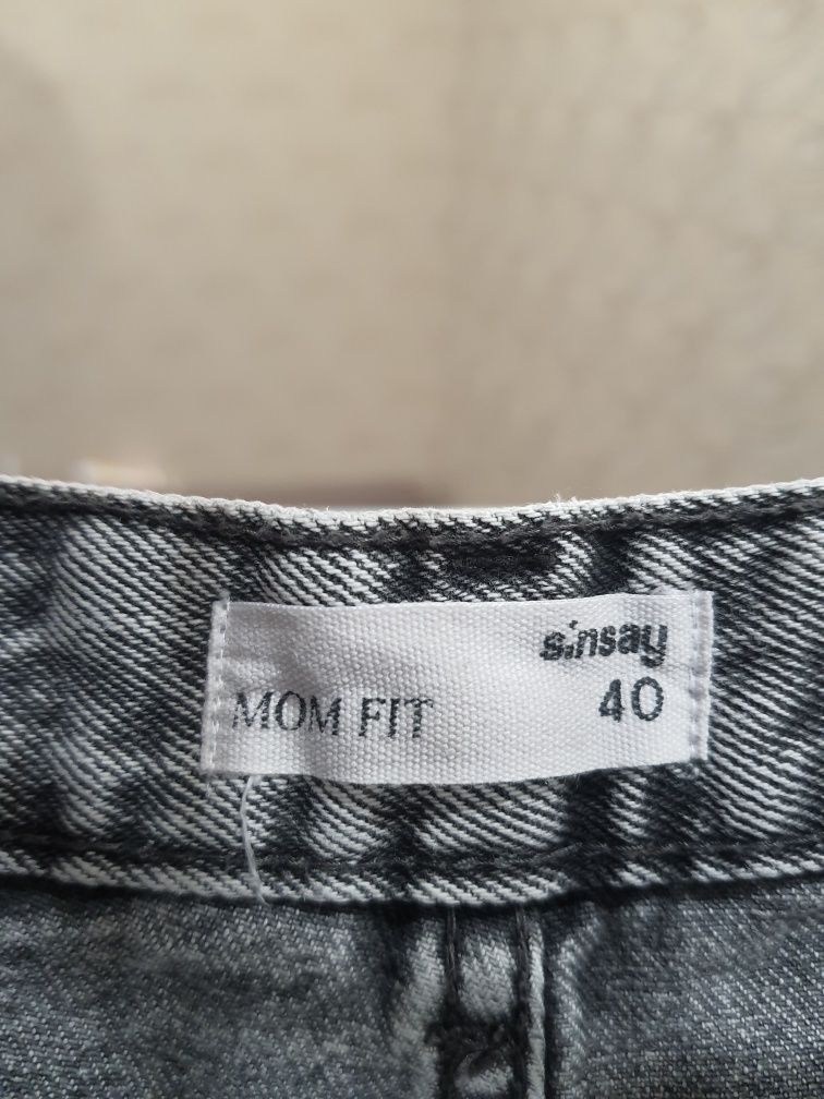 Джинси MOM FIT 40 розмір