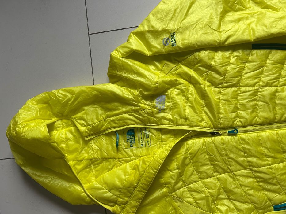 Жіноча куртка The North Face Summit Series  Primaloft.
