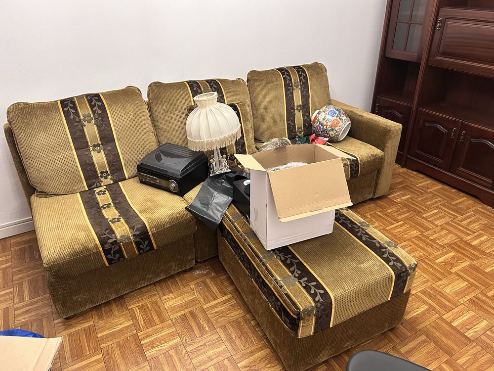 FLASH SALE - Sofá de sala em optimo estado