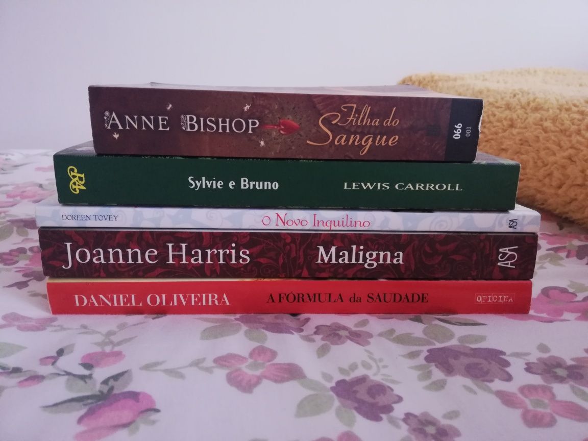 Vende se Livros diversos