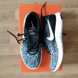 Нові кросівки Nike р.37