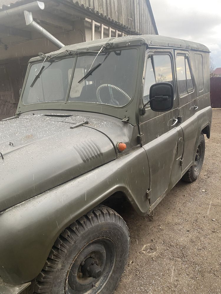 УАЗ  452 повний привід газ/бензин