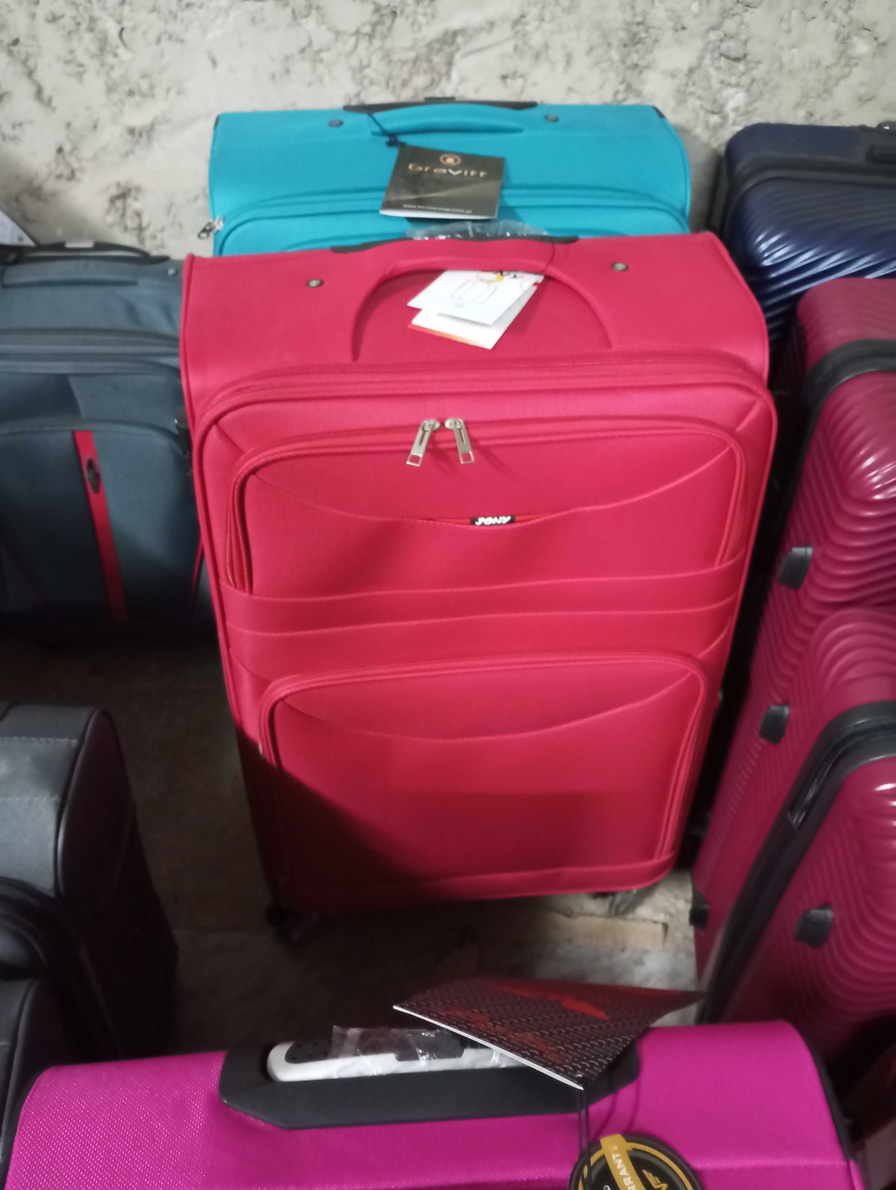 walizka duża xxl na 4 kołach z codury podróżna