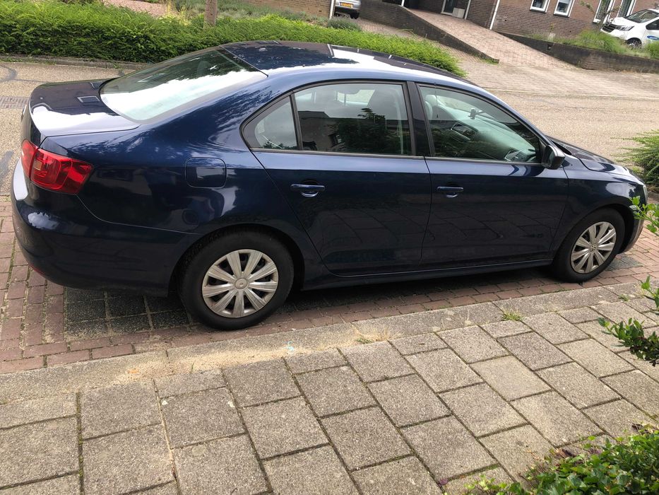 VW JETTA 2012 2.0 Base (jak golf)