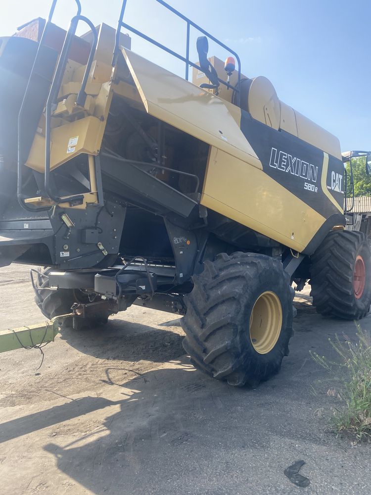 Продам комбайн claas lexion 580 Cat 600