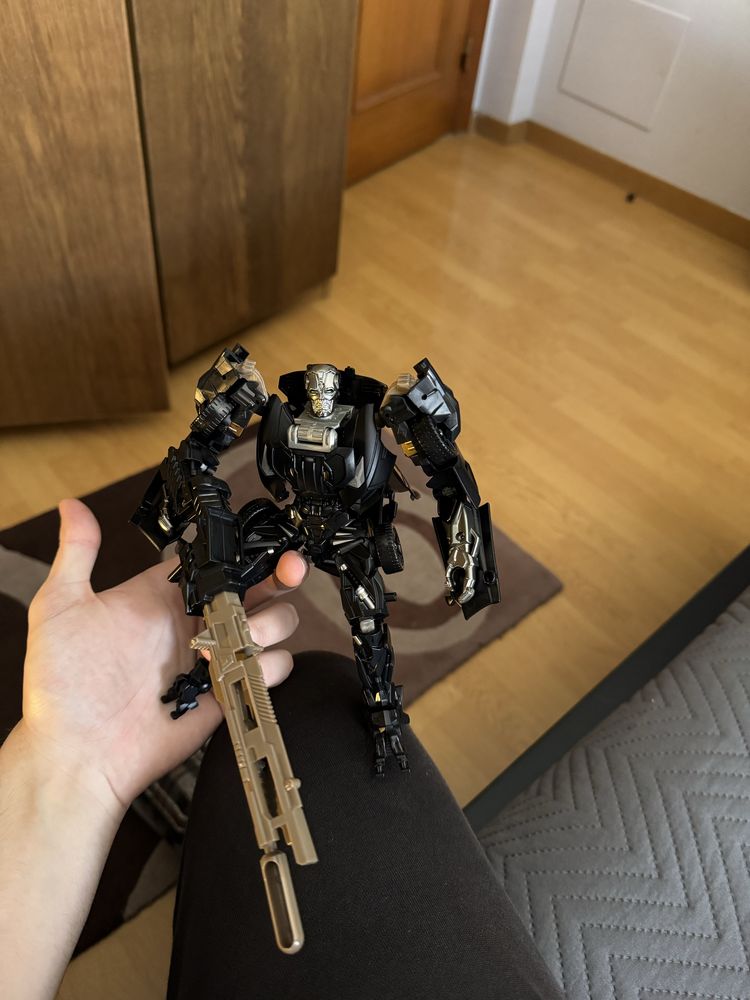Transformers lockdown