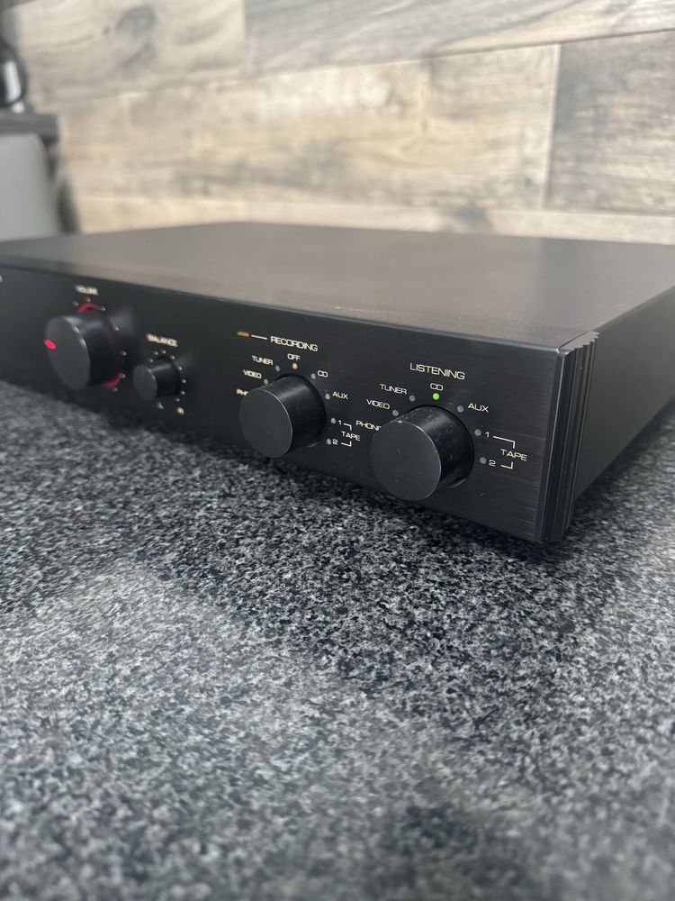 Przedwzmacniacz Rotel RC 995