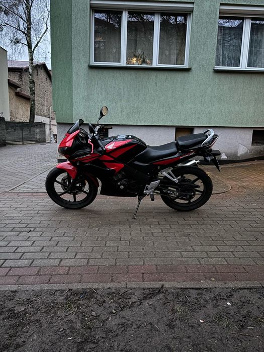 Honda CBR 125r jc39