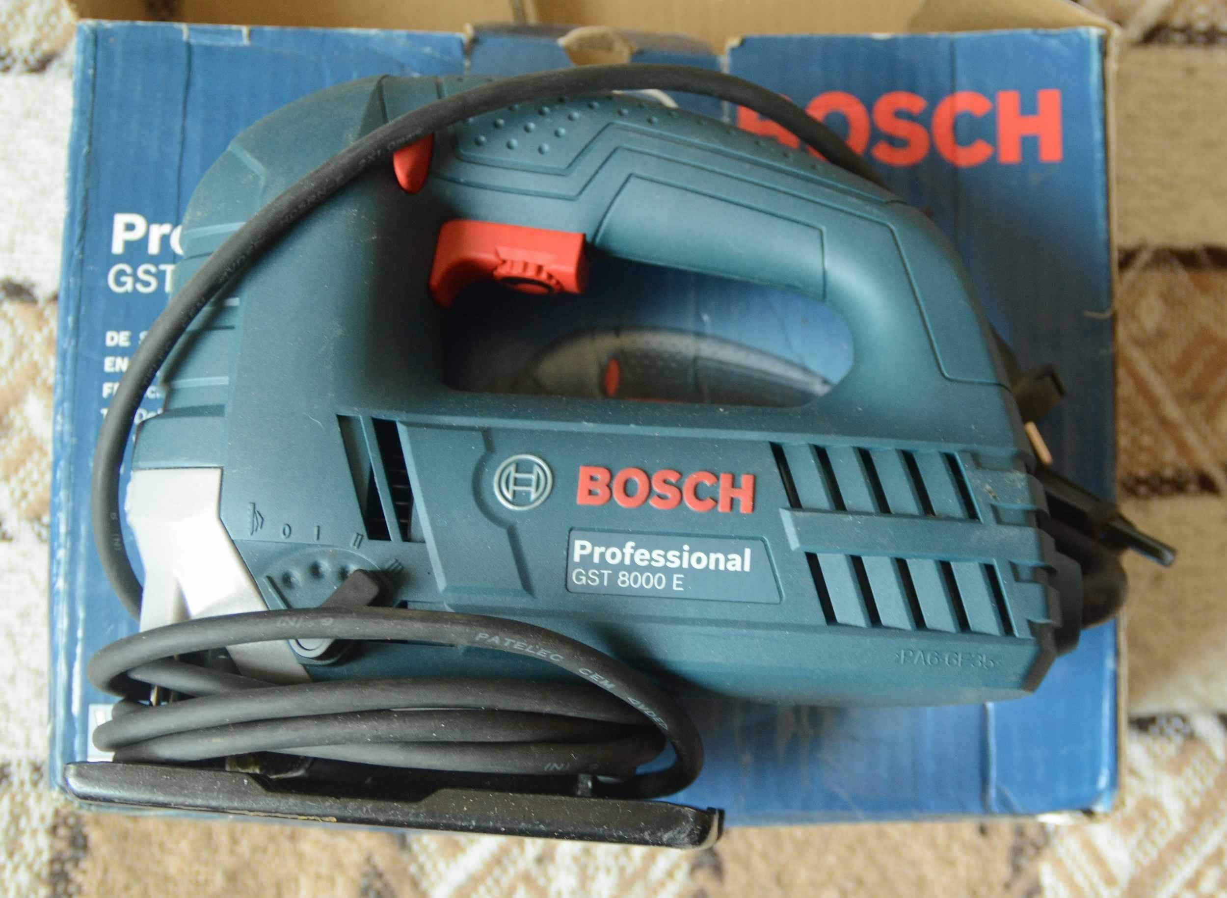 Wyrzynarka Bosch GST 8000 E