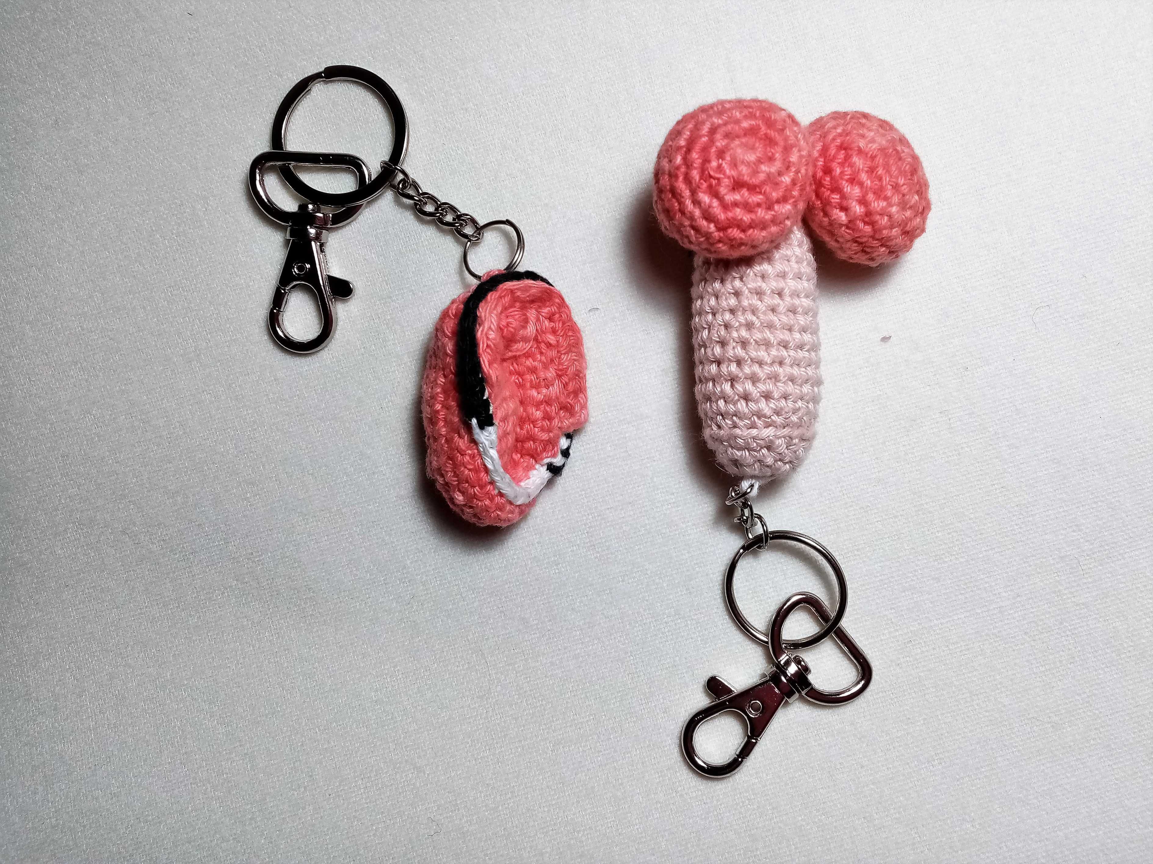 Porta-chaves DIA DOS NAMORADOS em amigurumi conjunto pénis/vagina